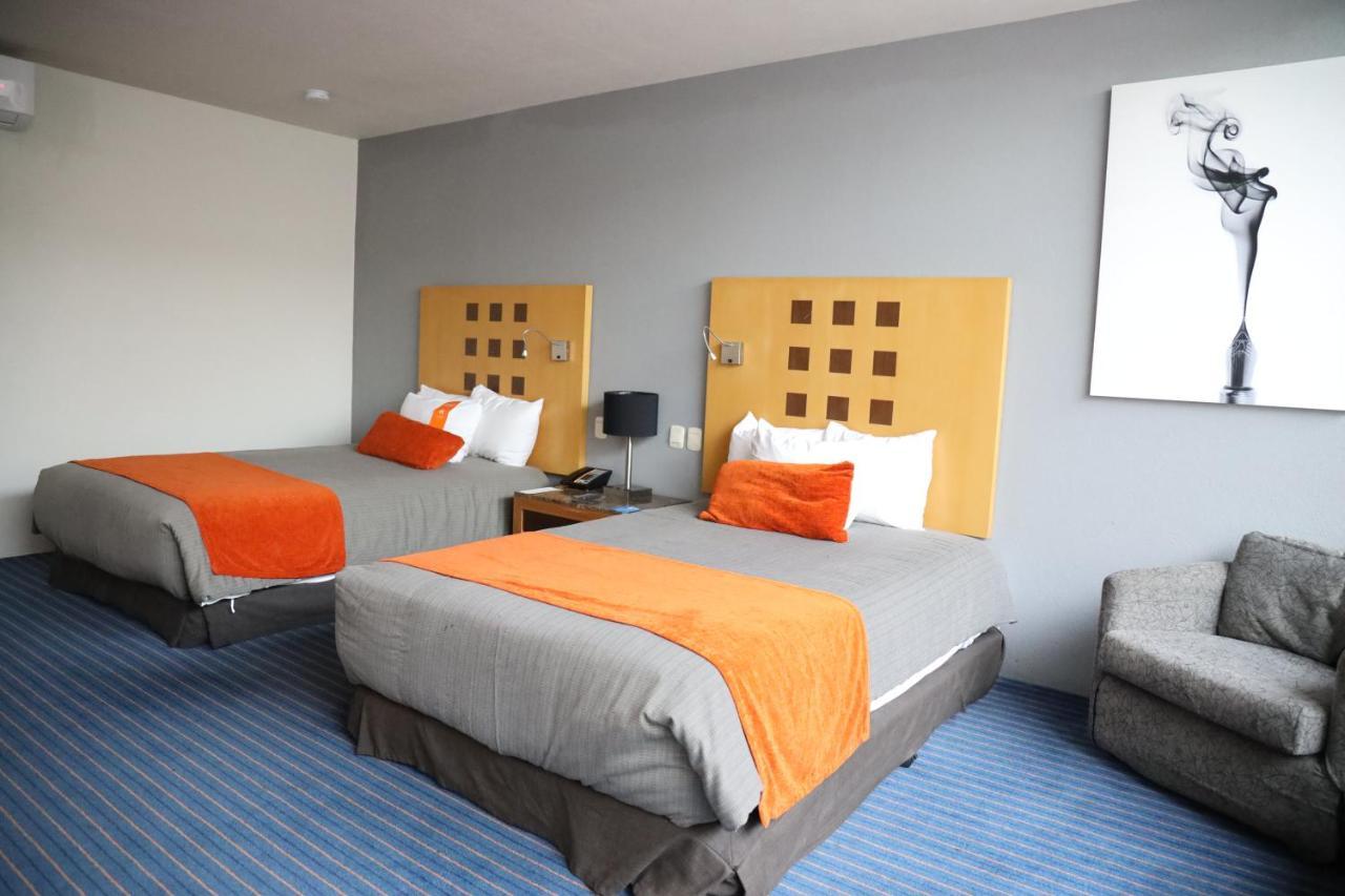 Real Inn Nuevo Laredo Luaran gambar
