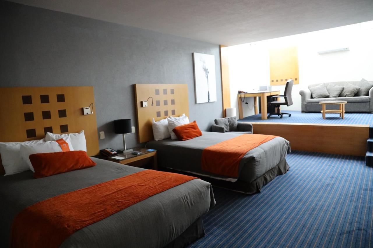 Real Inn Nuevo Laredo Luaran gambar